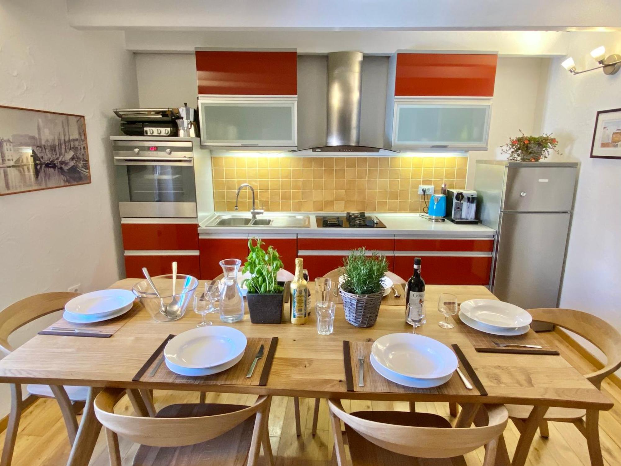 Romantic Maisonette ไพราน ภายนอก รูปภาพ